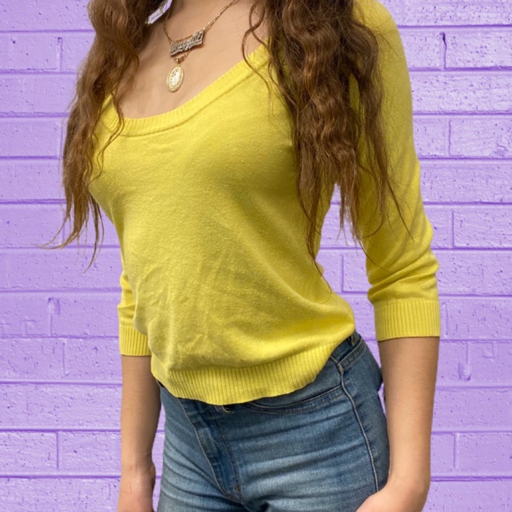 Soft Yellow Cropped Long Sleeve Tee